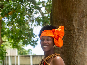 Maju Zeferino: A moda Afro deveria ser exportada para o mundo